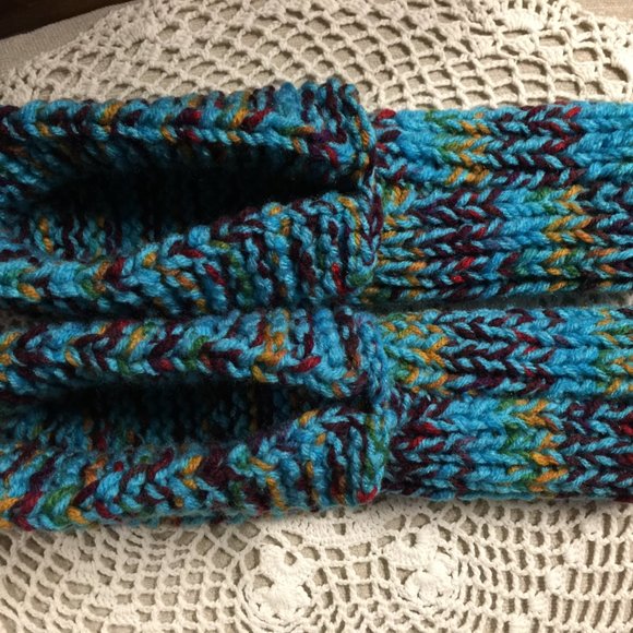 Amish Handmade Knitted House Slippers - Picture 6 of 16